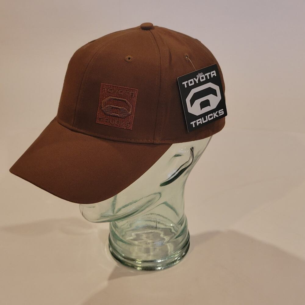 Toyota Trucks Embroidered Hunting Hat Lab Birds Dog Baseball Cap New with tag